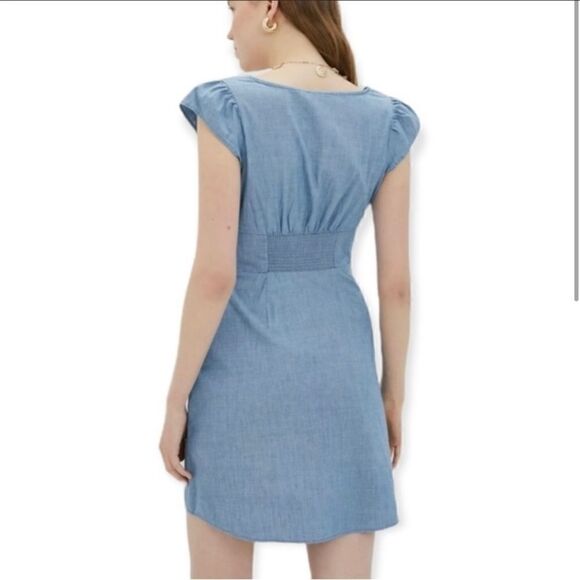 Banana Republic Cap Sleeve Chambray Minidress - Picture 2 of 8